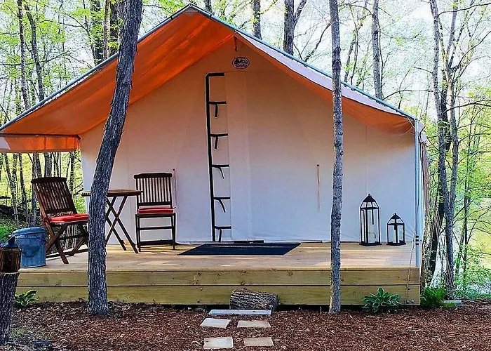 Secluded Luxury Tent On Otter Near Girard, Illinois * Girard
